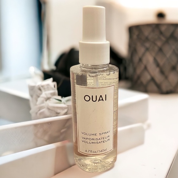 🎀 Ouai Volume Spray 4.7 OZ NEW - Picture 1 of 2
